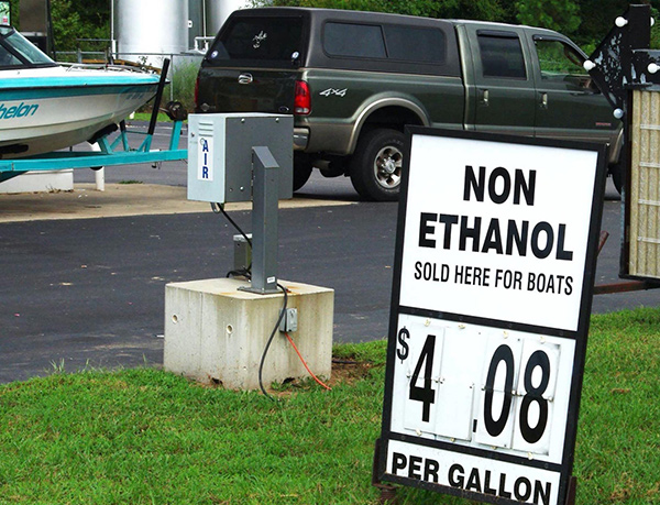 Ethanol Issues Keep Outboard Boat Mechanics Busy