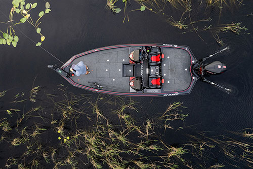 Bassboat with Garmin and Power Poles