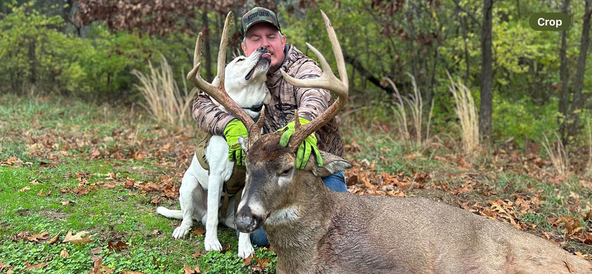 Danny Linn of Niles, Mich. with his 8-point