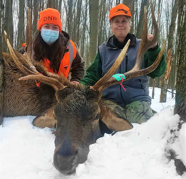Successful elk hunters