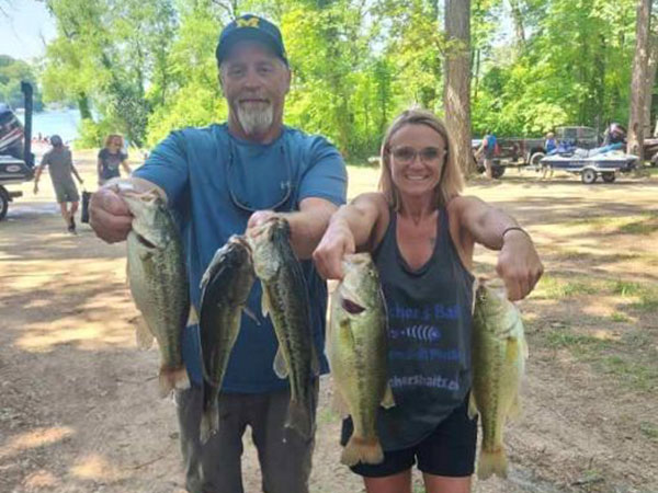 Scott and Patty Smith (Burr Oak, Mich.) - 3rd Place
