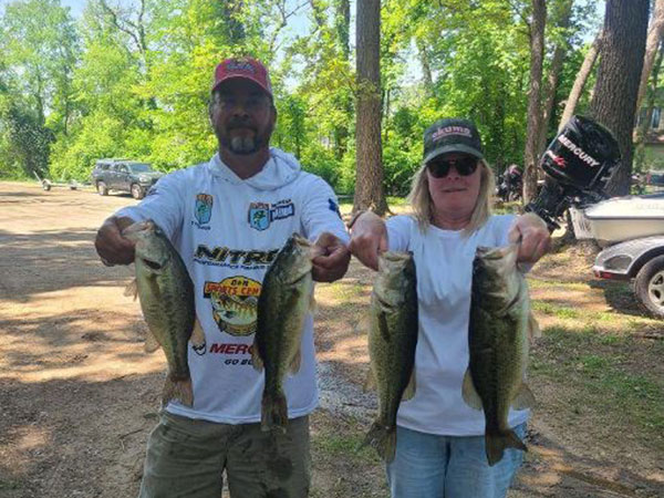 Rob and Kimm Swem (Buchanan) - 2nd Place