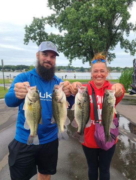 Anthony and Kim Sivits - 4th Place