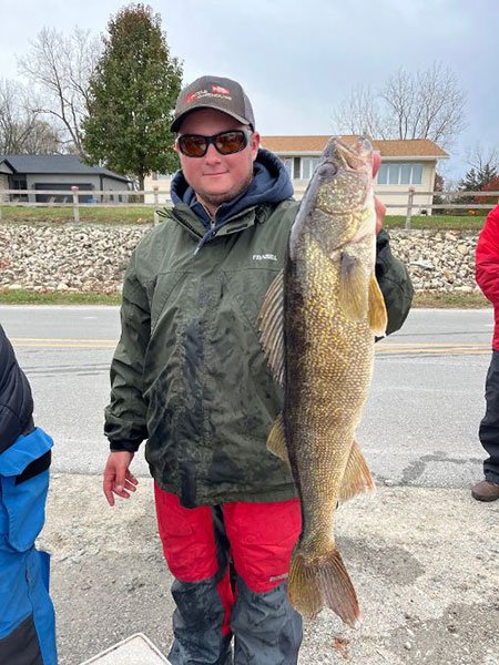 Eric Fier with winning walleye
