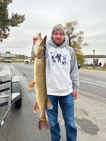 Seth Spaulding and John Davis - Critter Pot