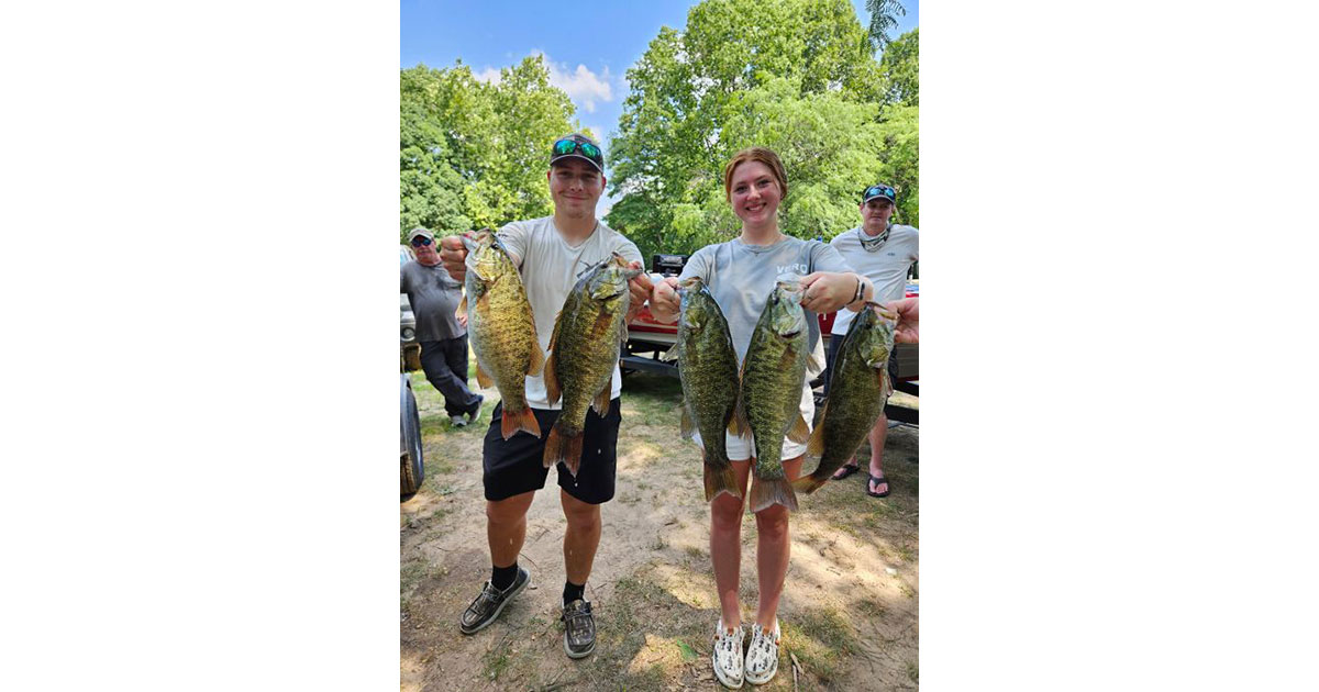 Tanner Hursh and Hayley Dodd - 1st Place