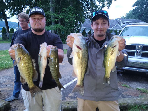 Maynard Hochstetler and Marvin Bontrager - 1st Place