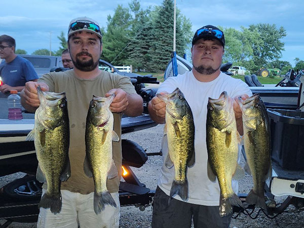 Maynard Hochstetler and Edward Bontrager - 1st Place