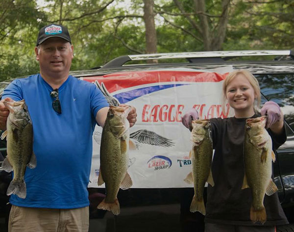 John and Zoee Dixon won the tournament  with 14.93 pounds.