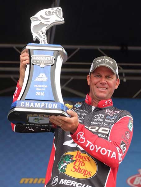Kevin VanDam of Kalamazoo, Mich., wins the 2016 A.R.E. Truck Caps Bassmaster Elite at Toledo Bend held out of Many, La., Sunday, with a four-day total weight of 96 pounds, 2 ounces. - Photo by Seigo Saito/Bassmaster