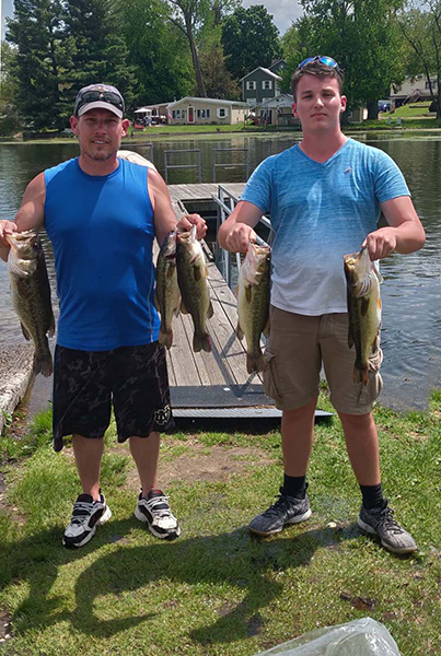 Crussemeyers Win LMBT Tourney at Webster Lake