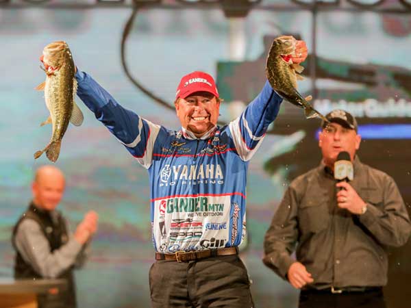 Rojas Tames Cold For Bassmaster Classic Lead - Photo Gary Tramontina B.A.S.S. 