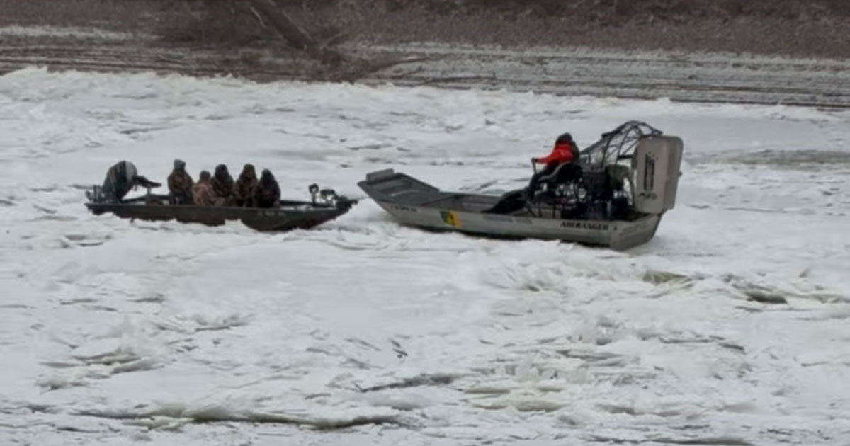 Duck hunters rescued