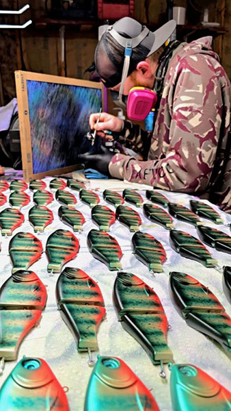 Floyd Wolkins painting lures